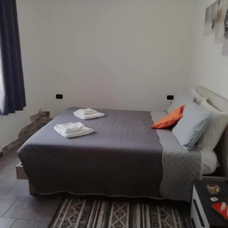 Alojamento de Acomodação e Pequeno-almoço La Poesia Del Oggiono